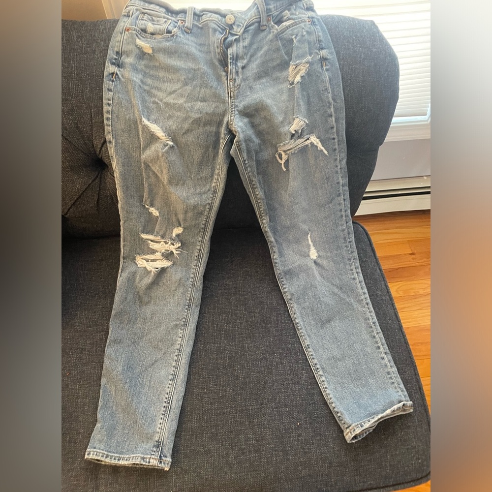 Boyfriend ripped jeans